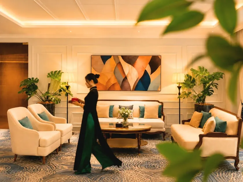 Happy Life Grand Hotel & Rooftop Skybar - Recepción