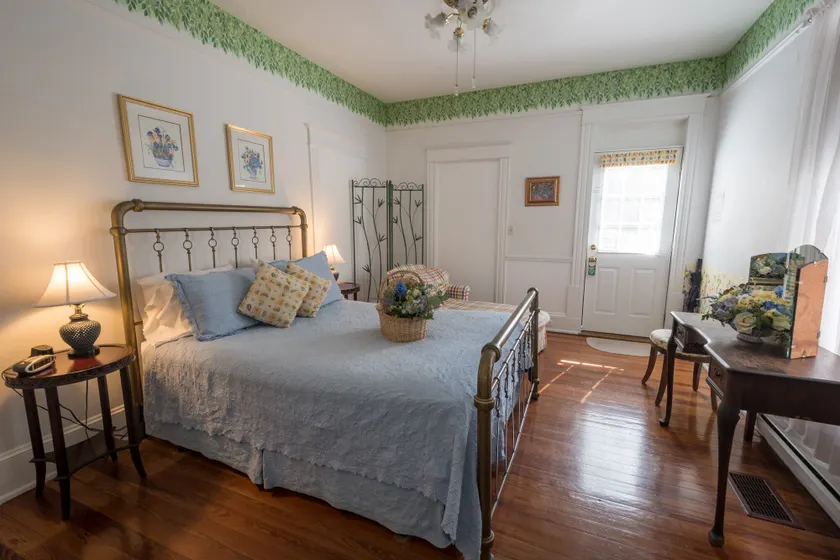 Southern Wind Inn - Image 1