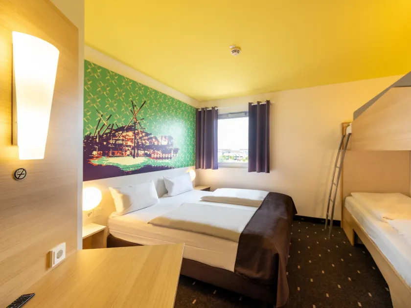 B&B Hotel Oberhausen am Centro - Image 1