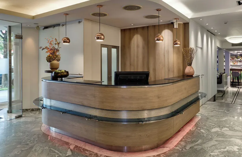 Leonardo Hotel München City West - Resepsjon