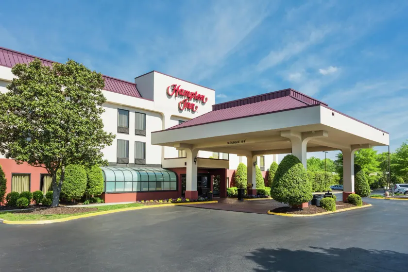 Hampton Inn by Hilton Hopewell Fort Lee - Image 1
