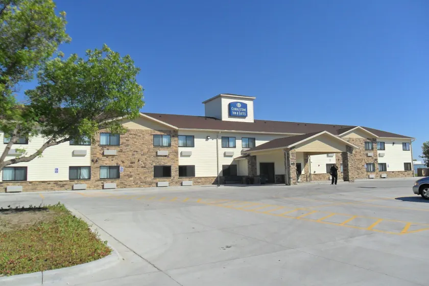 Cobblestone Inn & Suites - Fort Dodge - Image 1