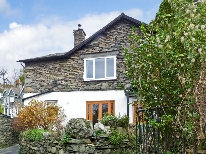 Woodbine Cottage - Image 1
