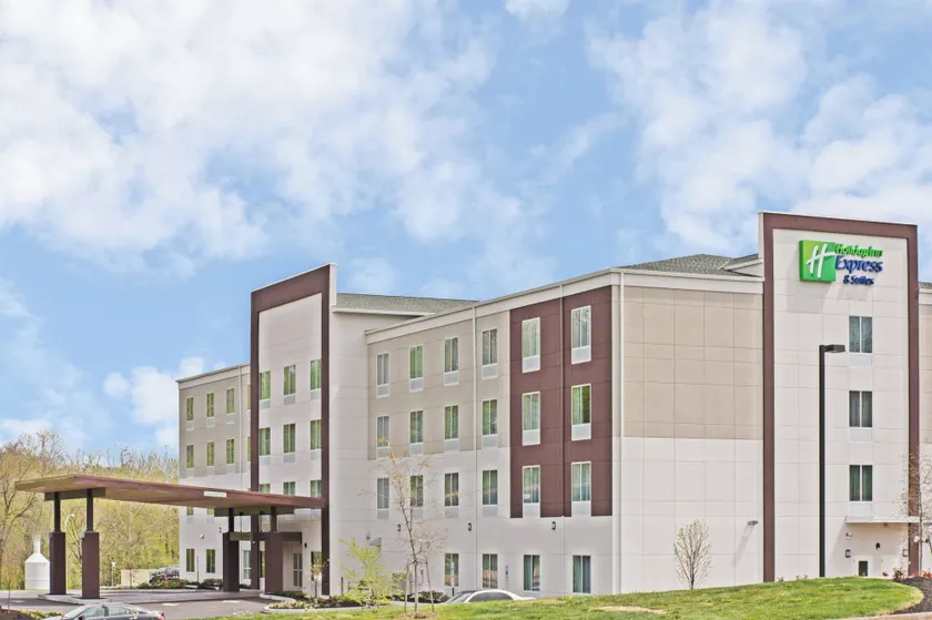 Holiday Inn Express & Suites New Cumberland by IHG - Image 1