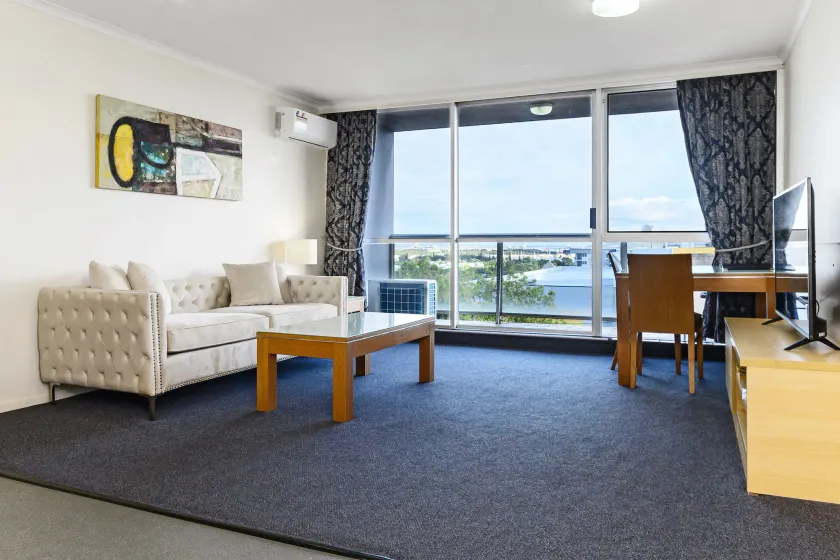 Highpoint International Hotel - Image 1