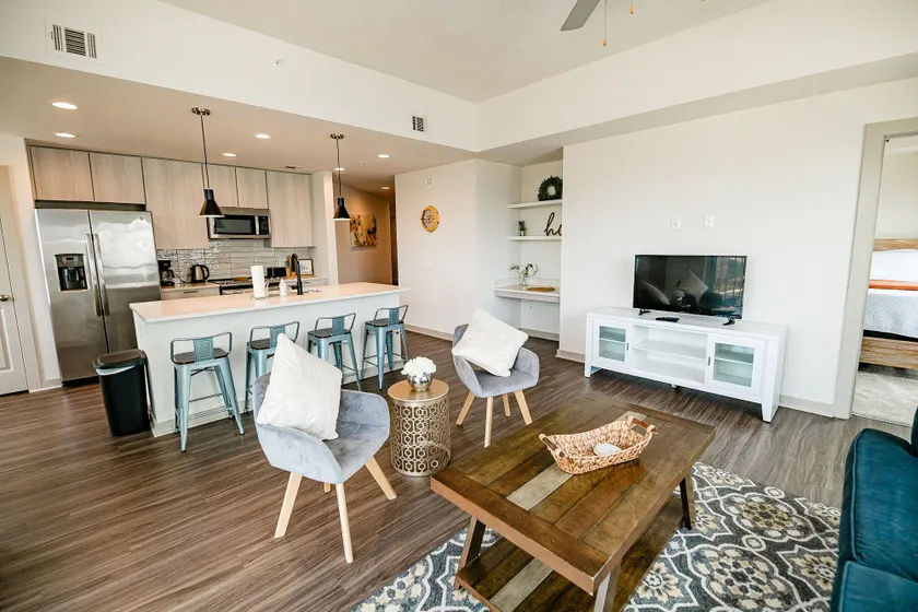 Corporate Uptown Furnished Apartments - Image 1