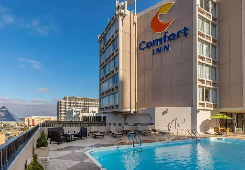 Comfort Inn Memphis Downtown - Image 1