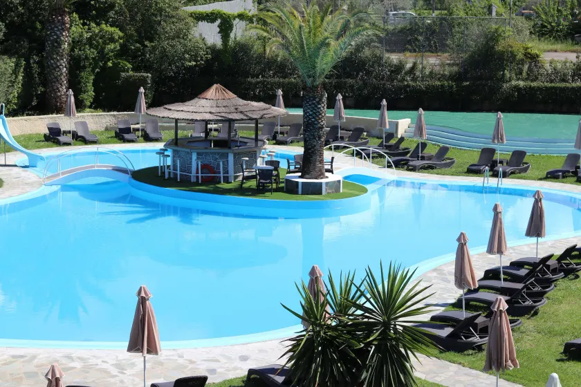 Pegasus Hotel - Image 1
