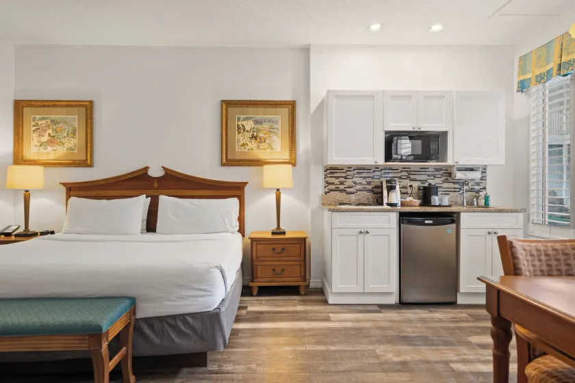 Holiday Inn & Suites Clearwater Beach S-Harbourside - Image 1