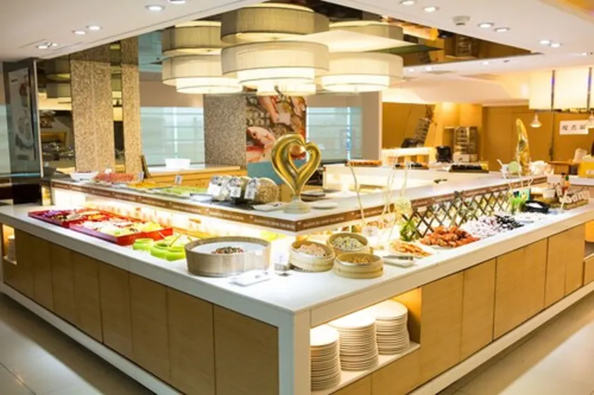 Golden Tulip Zhong Xin Hotel Taichung - Image 1