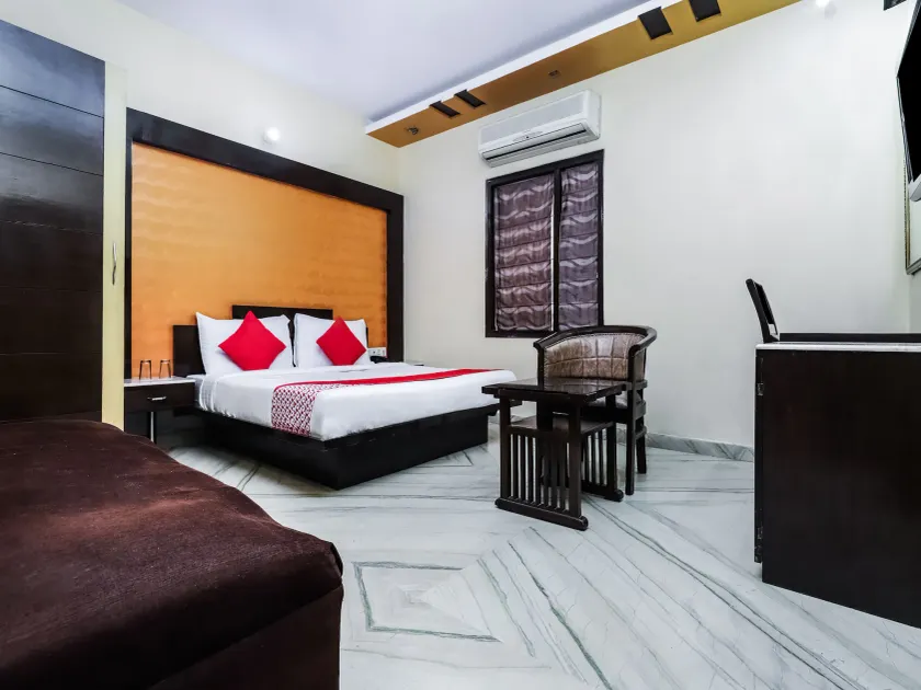 Hotel O J P Inn Near Patel Nagar Metro Station - Image 1