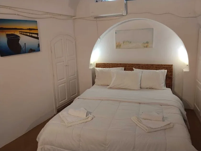 NEW Ryan's Cave Suite in Emporio Center - Image 1