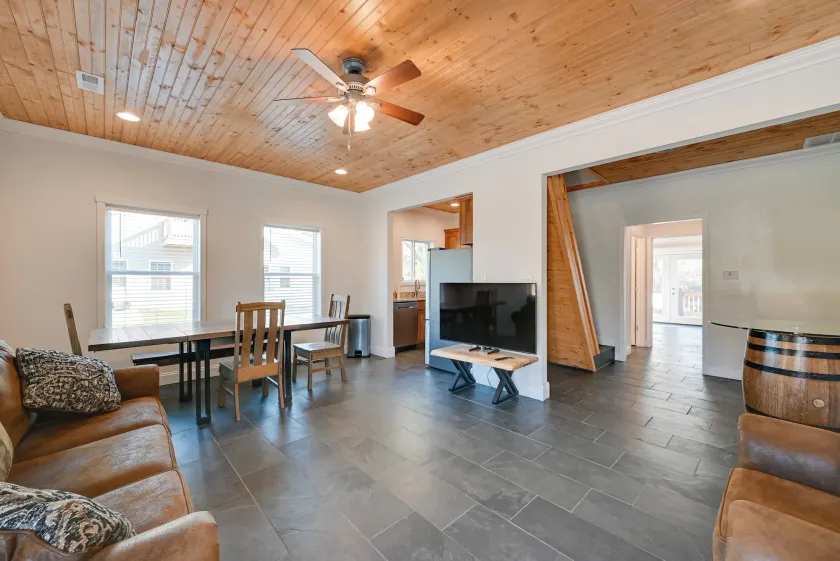 Riverfront Family Escape in Falls of Rough! - Image 1