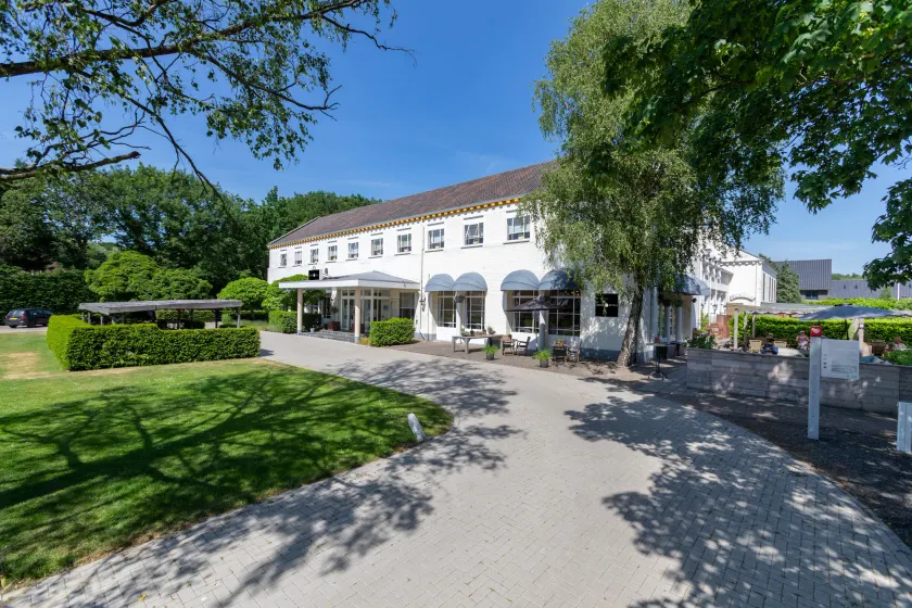 Fletcher Hotel-Restaurant De Reiskoffer - Image 1