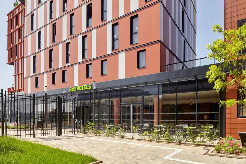 B&B HOTEL Argenteuil - Image 1