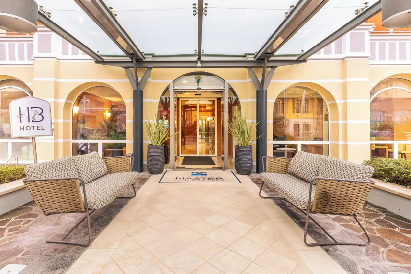 Hotel Master - Image 1