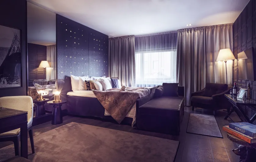 Arctic Light Hotel - Image 1