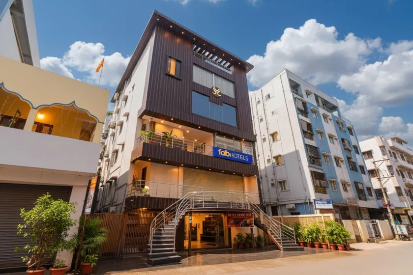 Fabhotel Wild Wings - Image 1