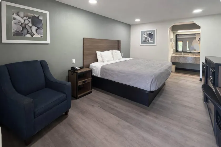 Quality Inn Mt Pleasant - Image 1