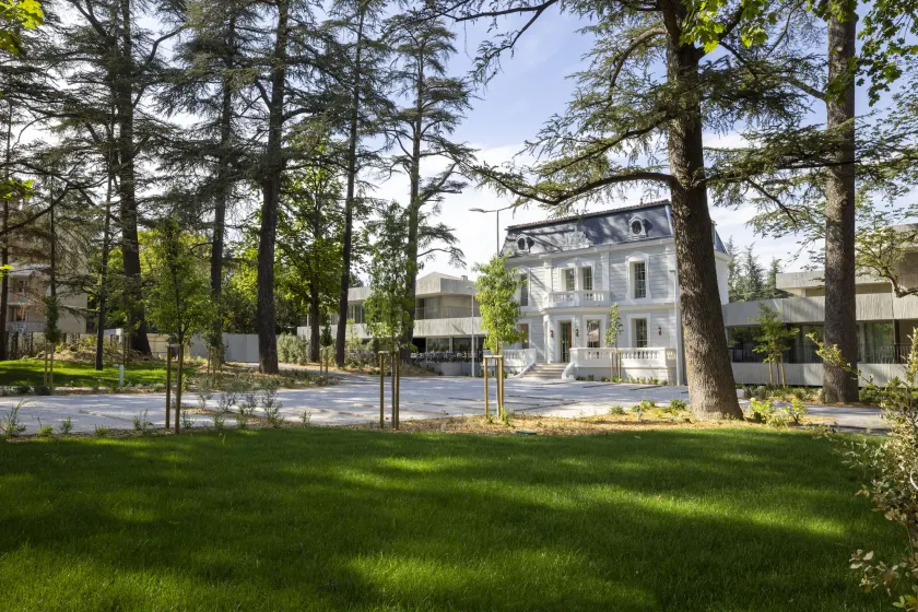Hôtel Villa Castellane Gréoux-les-Bains - Image 1