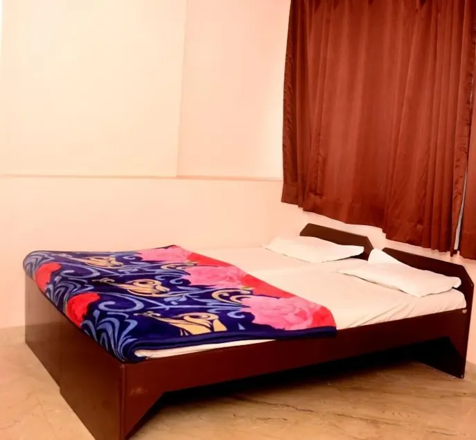 Hotel Parag - Image 1
