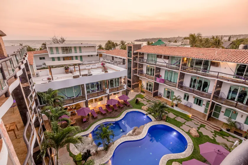 Hotel Rockaway - Image 1