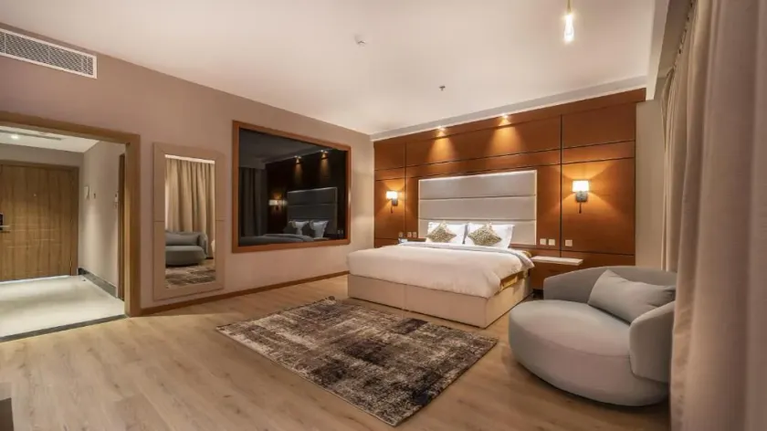 Flavor Hotel - Image 1