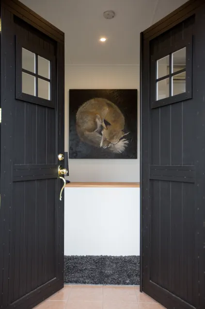 Fox on the Run - Motel Kilmore - Image 1
