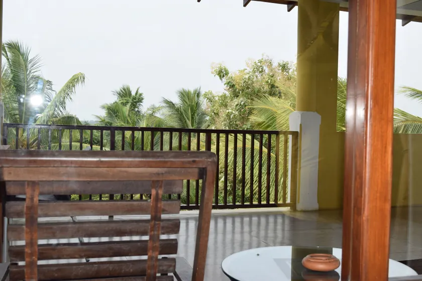 The Coconut Gardens Hotel & Restaurant - Image 1