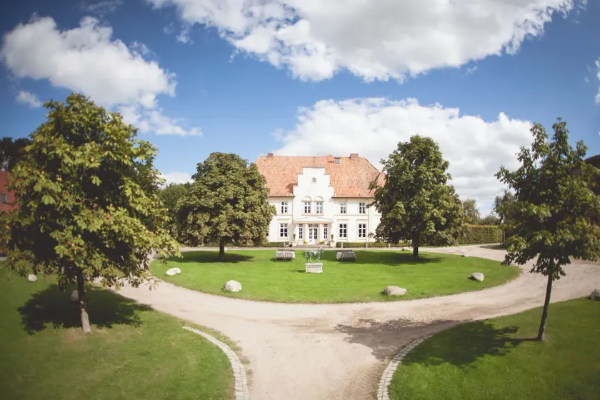 Ferien und Pferdehof Gut Klein Nienhagen - Image 1