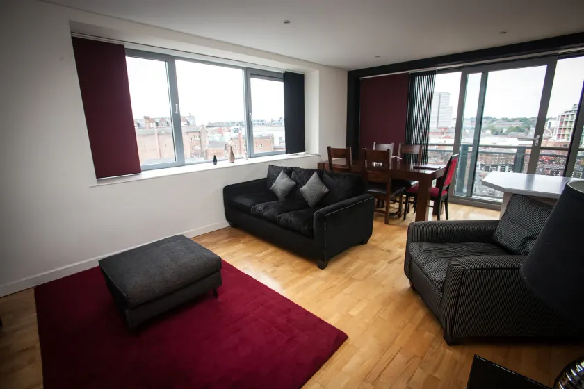 Cranbrook House Serviced Apartments - Image 1