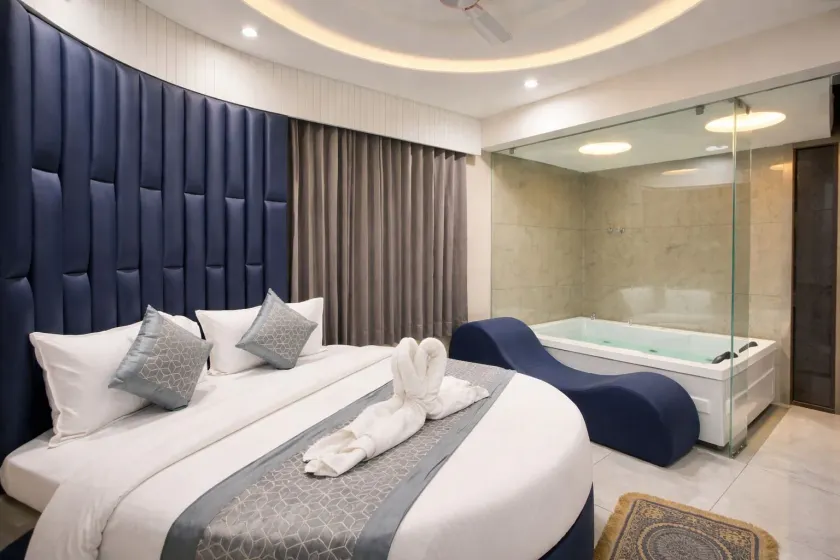 Sunpark Hotel Ahmedabad - Image 1