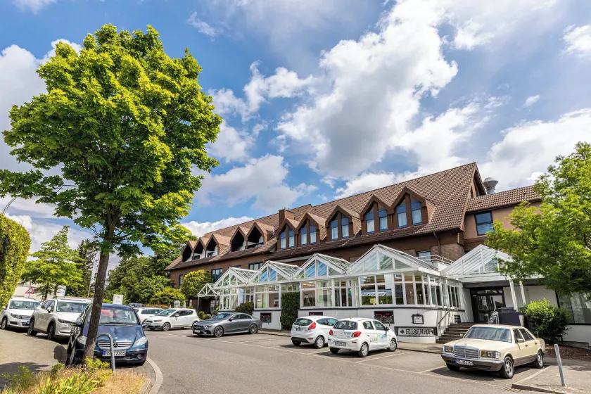 Hotel Elisenhof Mönchengladbach - Image 1