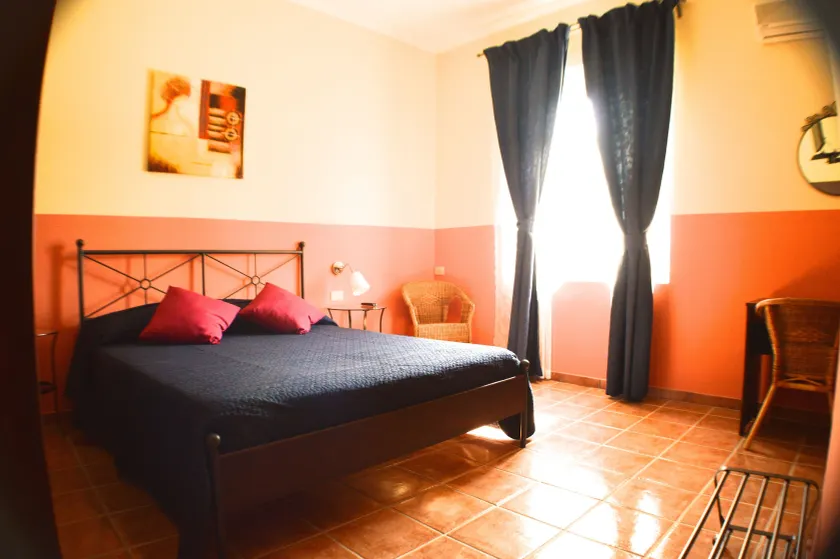 L'Incanto Guest House - Image 1