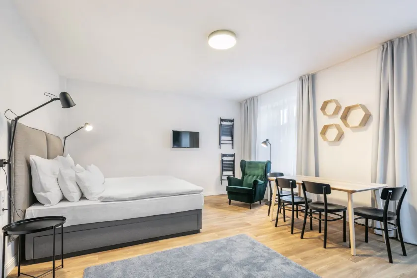 Pytloun Flat Hotel - Image 1