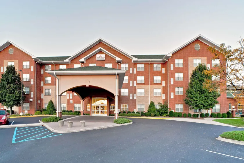 Hawthorn Suites by Wyndham Louisville East - Image 1