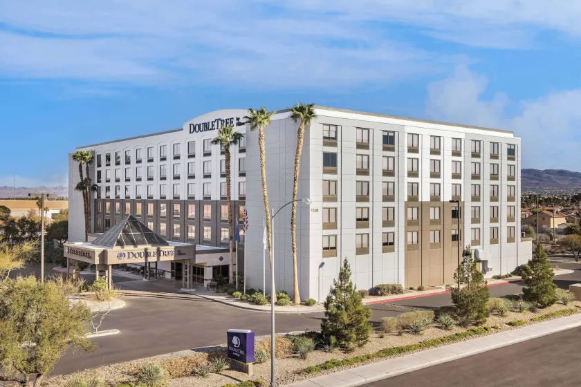 DoubleTree by Hilton Las Vegas Airport - Image 1