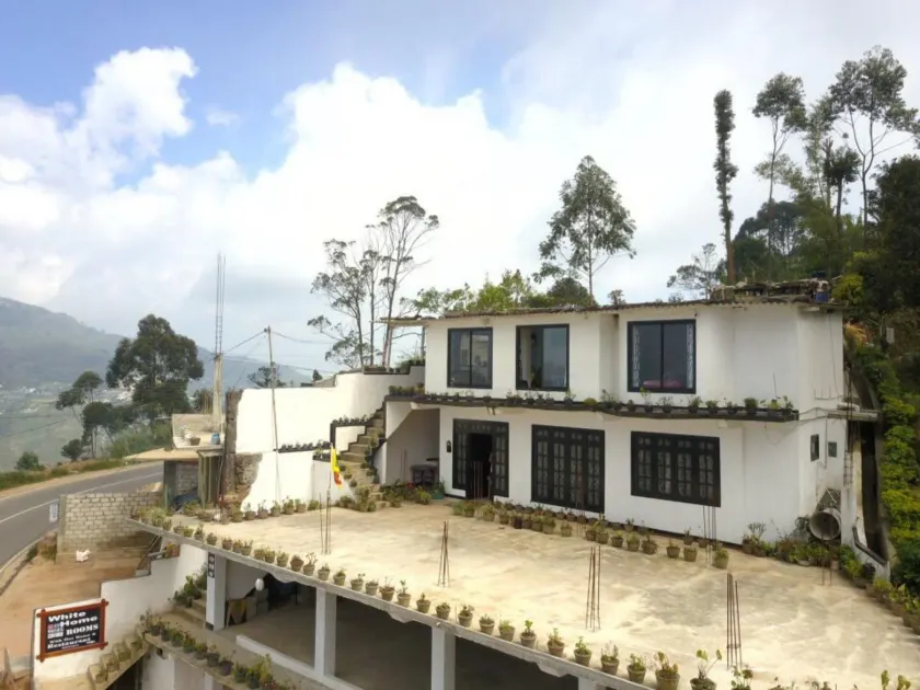 White Home - Image 1