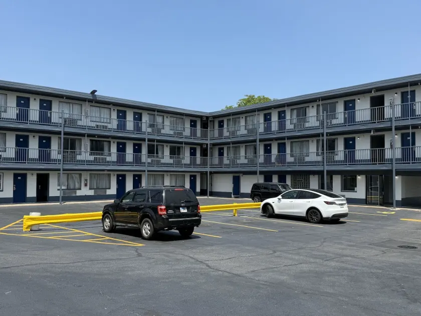 Motel 6 Chicago, IL - Halsted - Image 1
