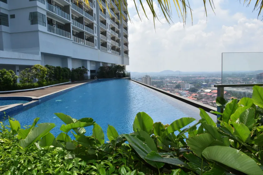 Silverscape Family Studio Suite - Image 1