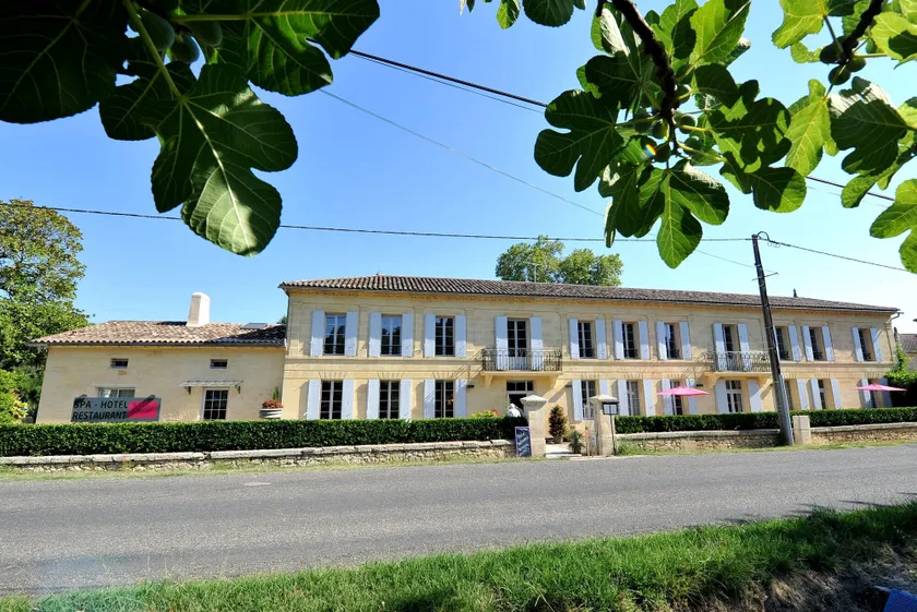 Logis- Hôtel Spa Restaurant l'Epicurial - Image 1
