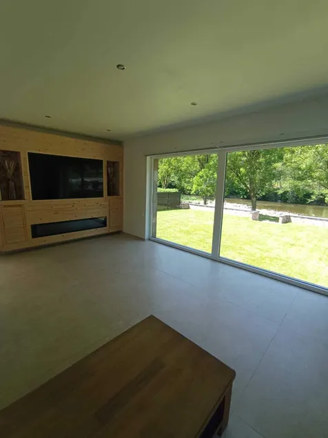 Villa con barbecue, idromassaggio e giardino | Vista sul giardino - Image 1