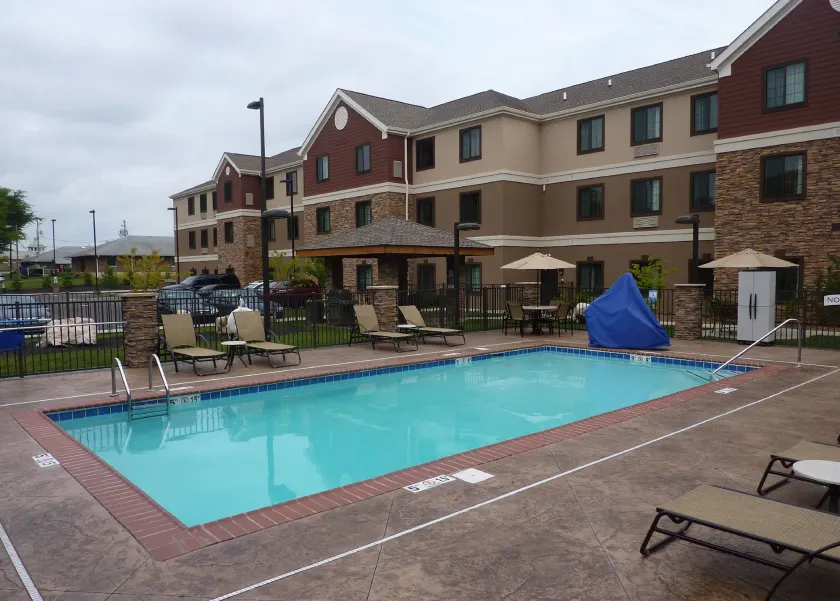 Staybridge Suites Bowling Green by IHG - Image 1