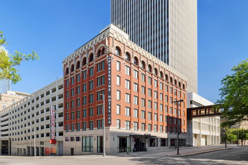 The Peregrine Omaha Downtown, Curio Collection by Hilton - Image 1
