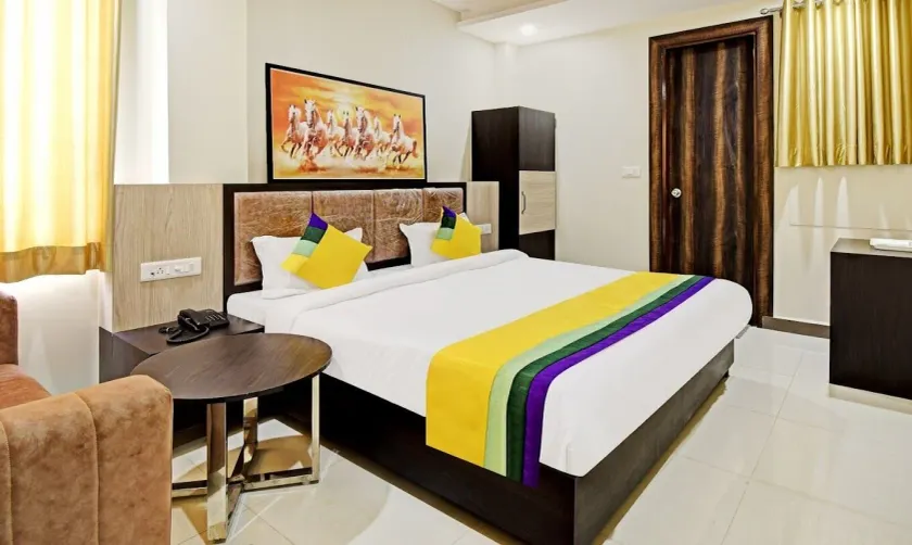 Hotel Shashwat - Image 1