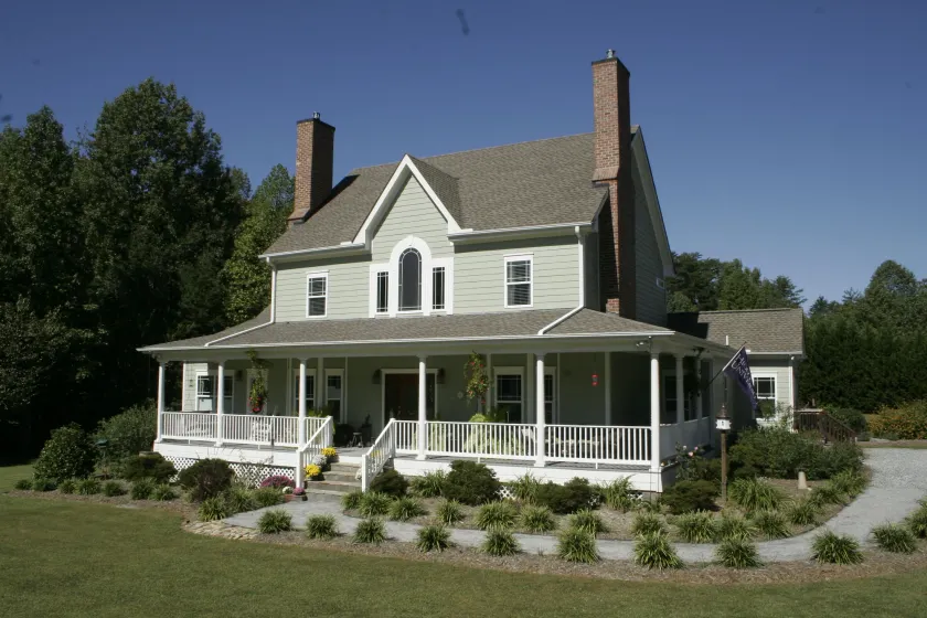 Seven Oaks Bed & Breakfast - Image 1