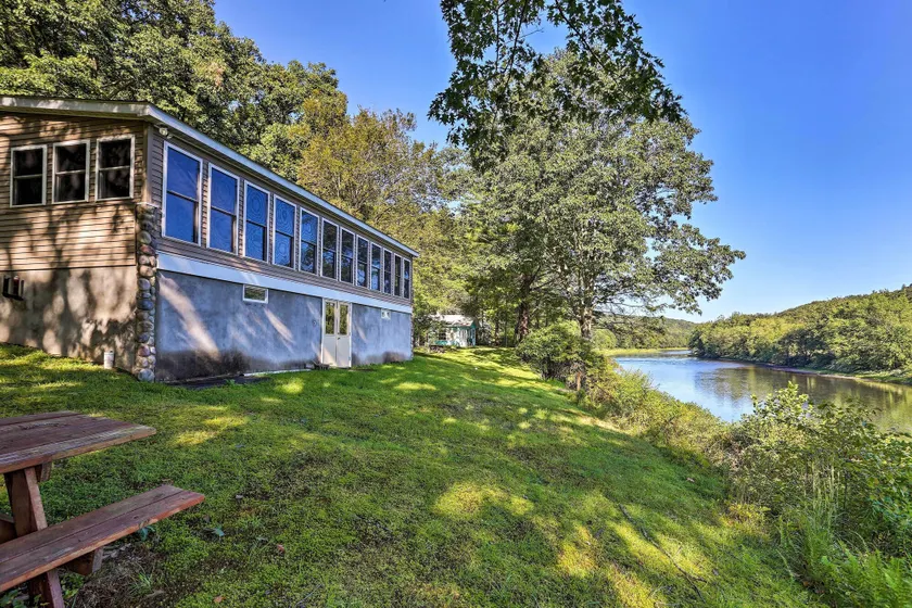 Beach Lake Cabin on Delaware River w/ Sunroom! - Image 1