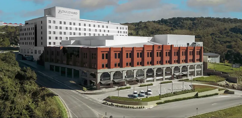 Plaza Hotel & Boulevard Convention - Vale dos Vinhedos - Image 1