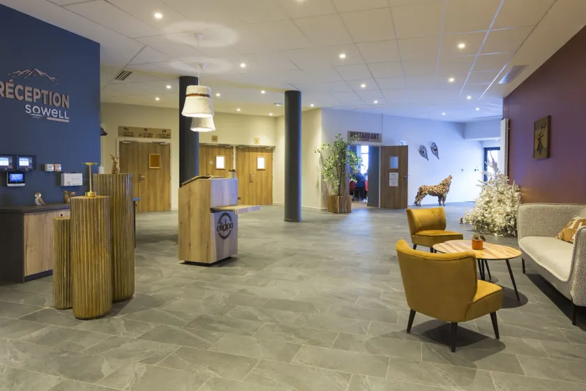 SOWELL HÔTEL L'Alpe Blanche - Hall