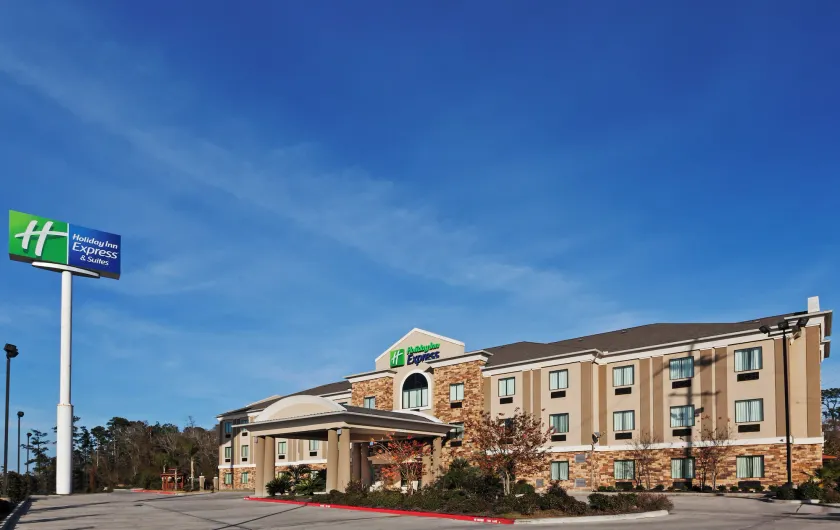 Holiday Inn Express & Suites Cleveland by IHG - Image 1